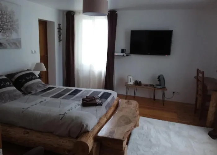 לינה וארוחת בוקר Labastide Villenave