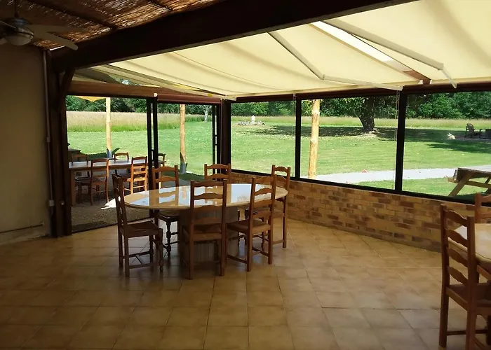 לינה וארוחת בוקר Labastide Villenave