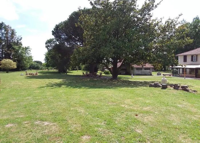 Labastide לינה וארוחת בוקר