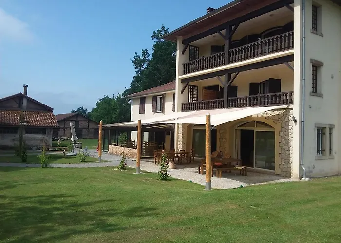 לינה וארוחת בוקר Labastide Villenave