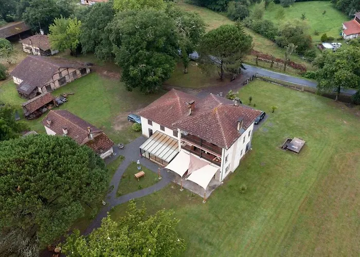 Labastide לינה וארוחת בוקר