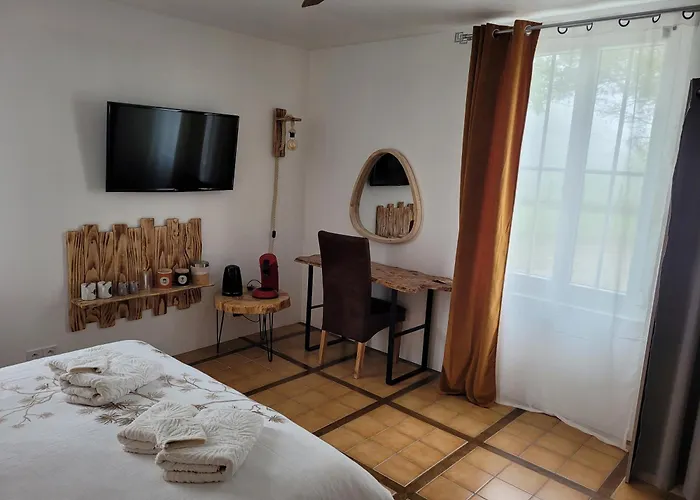 לינה וארוחת בוקר Labastide Villenave